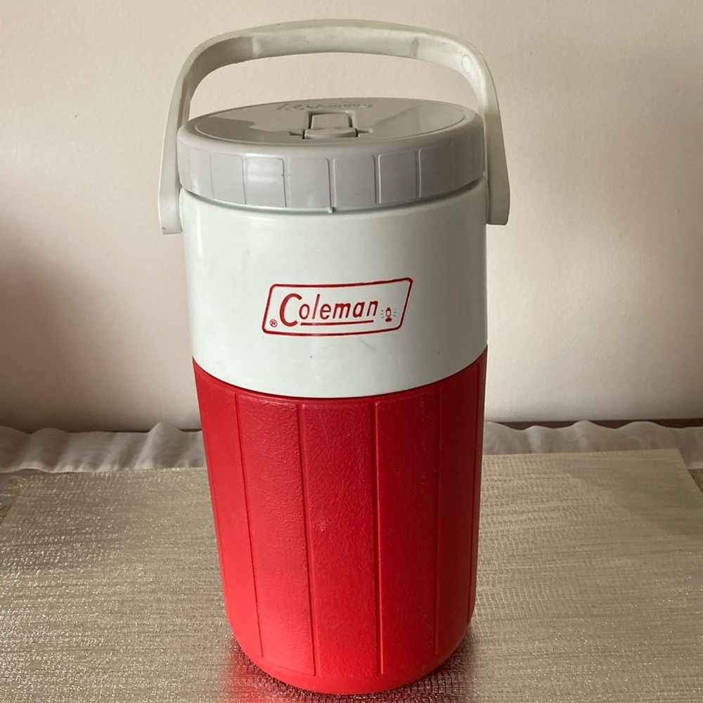 Vintage Red Coleman Slim Jim Edition Thermos Picnic Water Cooler 1/2 Gallon